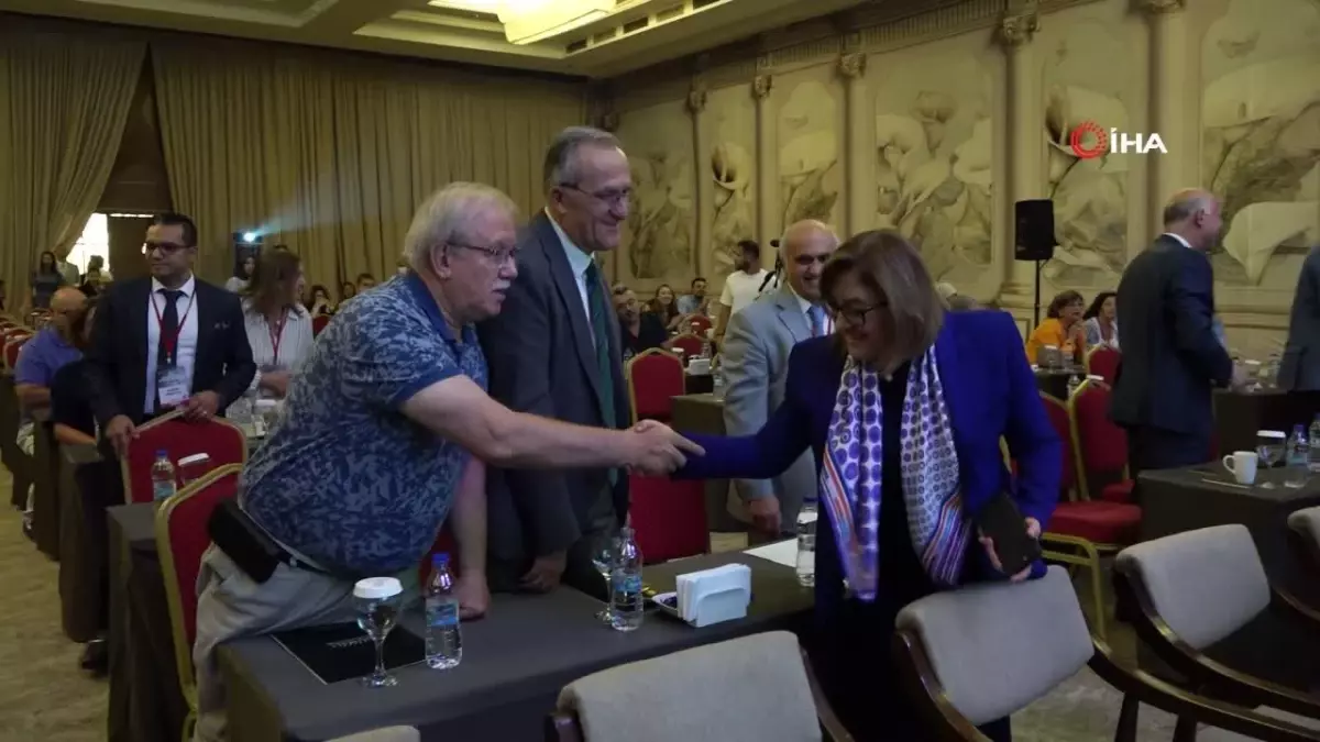 Fatma Şahin’den zorlu ‘R’ sınavı Gastroenterolojiye eğlenceli çözüm