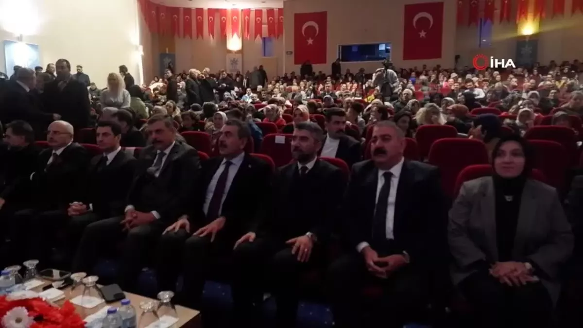 Milli Eğitim Bakanı Tekin’den Öğretmenler Günü Konserine Duygu Dolu Anlar